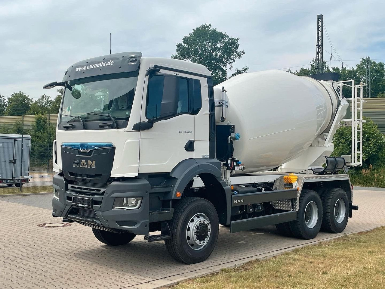 MAN TGS 33.440 6X4 / 6X6 /Euro6e EuromiX EM 8 - Autobetoniere: foto 1 MAN TGS 33.440 6X4 / 6X6 /Euro6e EuromiX EM 8 - Autobetoniere: foto 1
