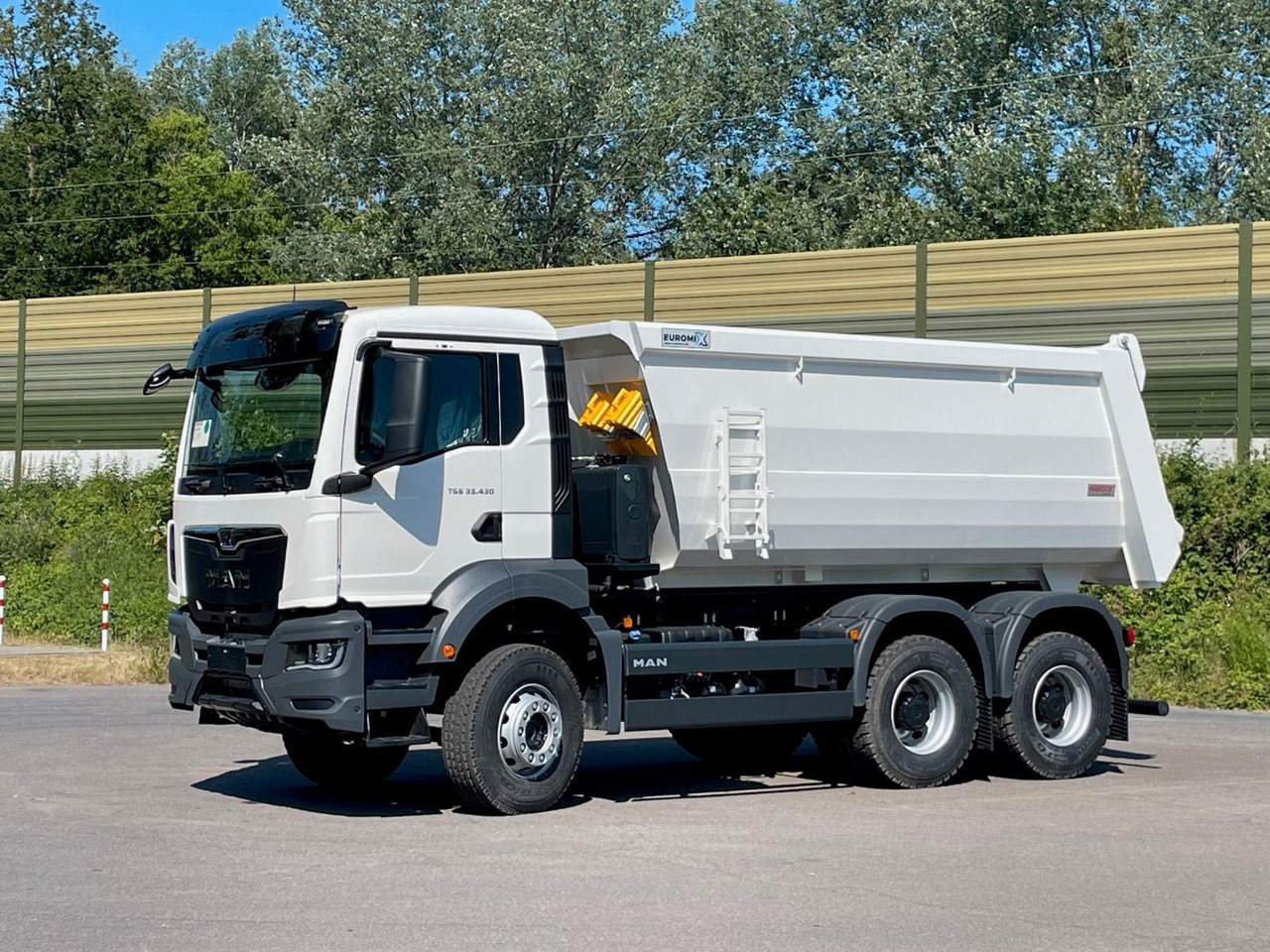 MAN TGS 33.440 6x4/Euro6e EuromixMTP Mulden-Kipper - Kamion vetëshkarkues: foto 2 MAN TGS 33.440 6x4/Euro6e EuromixMTP Mulden-Kipper - Kamion vetëshkarkues: foto 2