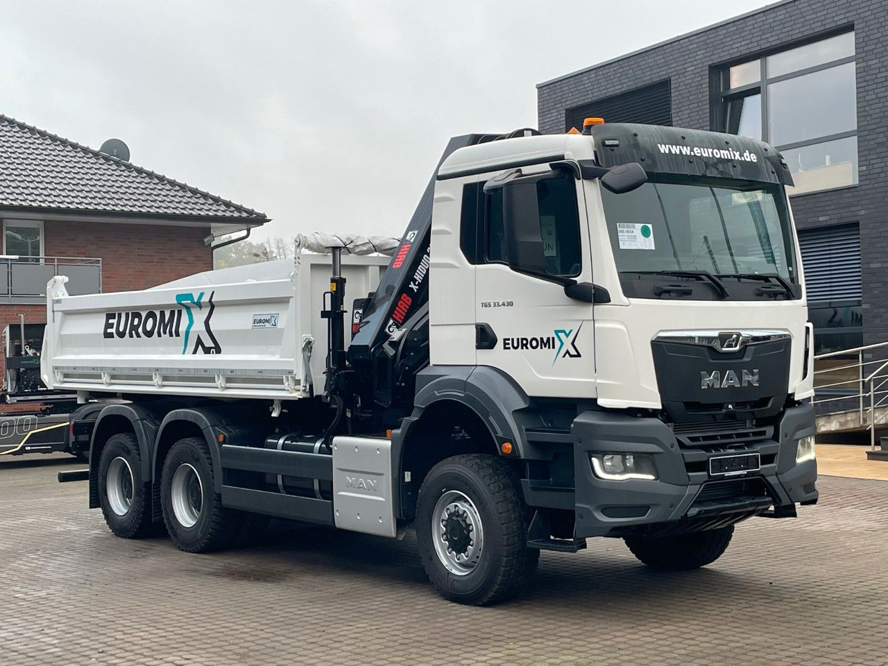 MAN TGS 33.440 6x6 /3-Seiten- Kipper / HIAB 228-6 - Kamion vetëshkarkues, Kamion me vinç: foto 4 MAN TGS 33.440 6x6 /3-Seiten- Kipper / HIAB 228-6 - Kamion vetëshkarkues, Kamion me vinç: foto 4