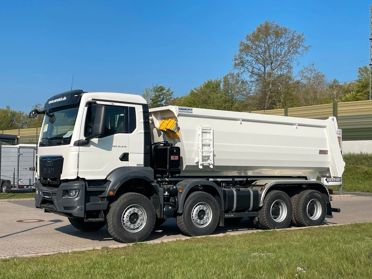 MAN TGS 35.470 BB 8X4 Mulden Kipper 10X Vorhanden - Kamion vetëshkarkues: foto 4 MAN TGS 35.470 BB 8X4 Mulden Kipper 10X Vorhanden - Kamion vetëshkarkues: foto 4