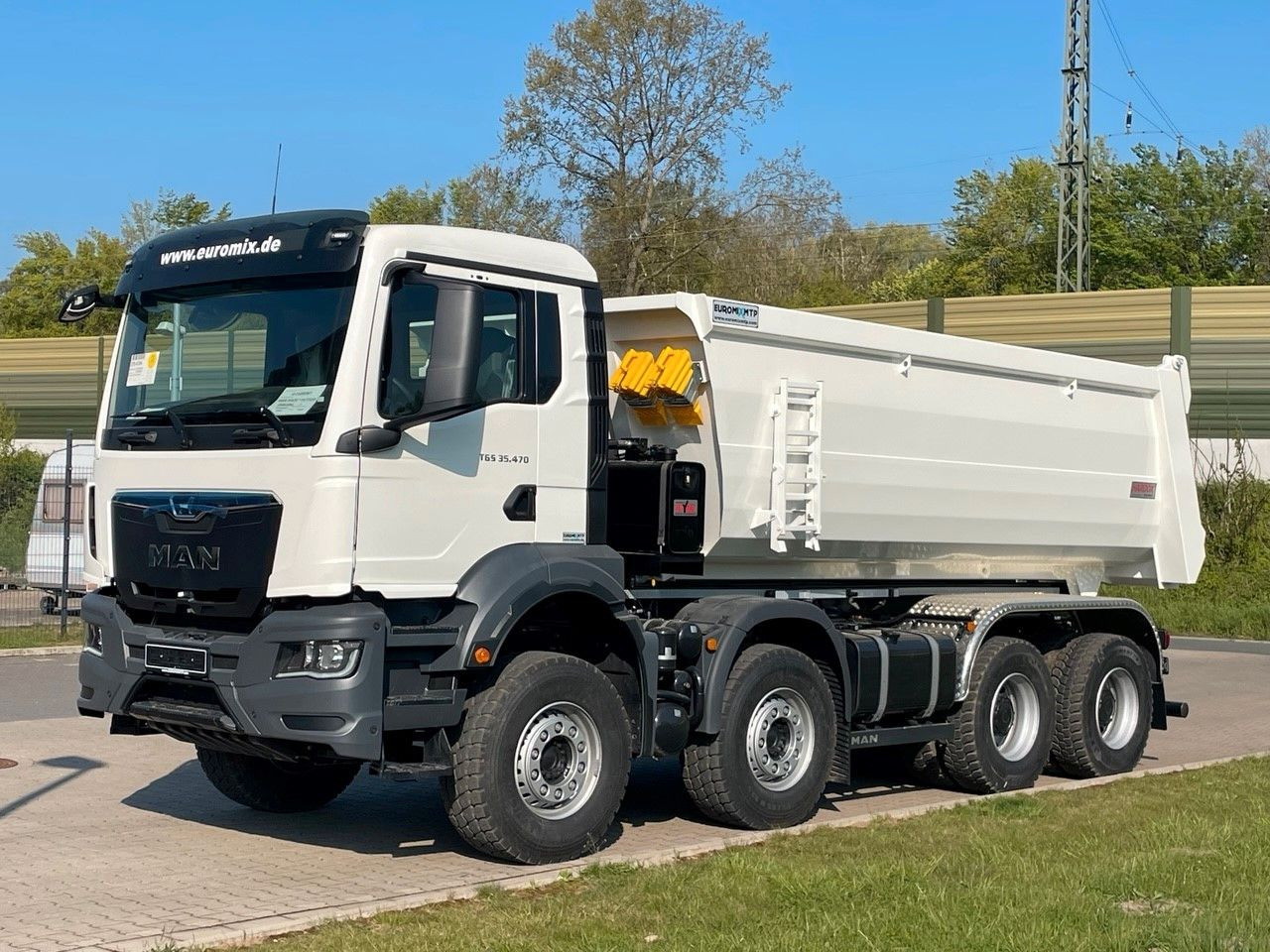MAN TGS 35.470 BB 8X4 Mulden Kipper 10X Vorhanden - Kamion vetëshkarkues: foto 1 MAN TGS 35.470 BB 8X4 Mulden Kipper 10X Vorhanden - Kamion vetëshkarkues: foto 1