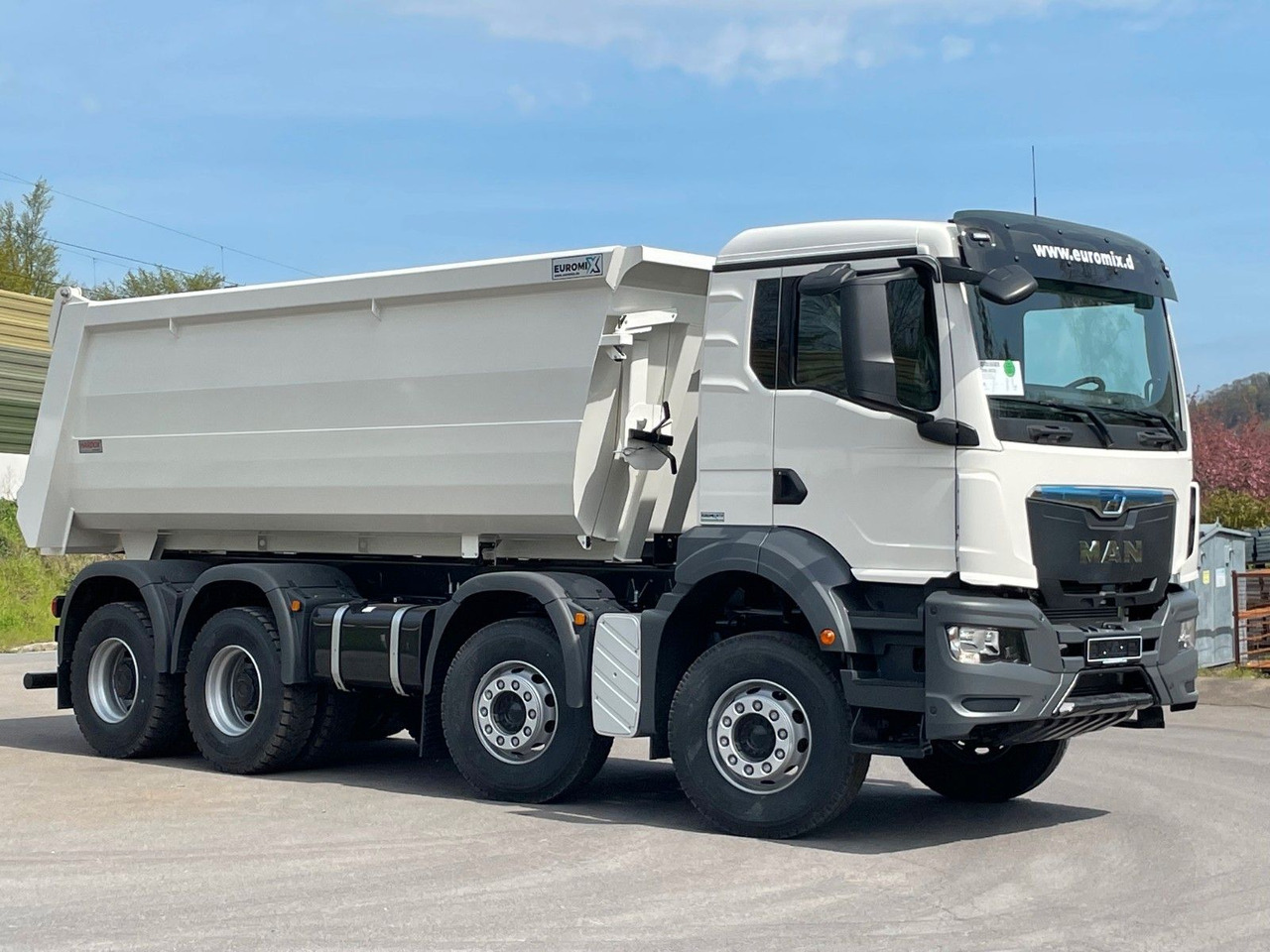 MAN TGS 41.400 8x4 / EUROMIX MTP 20m³/ EURO2 Kipper - Kamion vetëshkarkues: foto 1 MAN TGS 41.400 8x4 / EUROMIX MTP 20m³/ EURO2 Kipper - Kamion vetëshkarkues: foto 1
