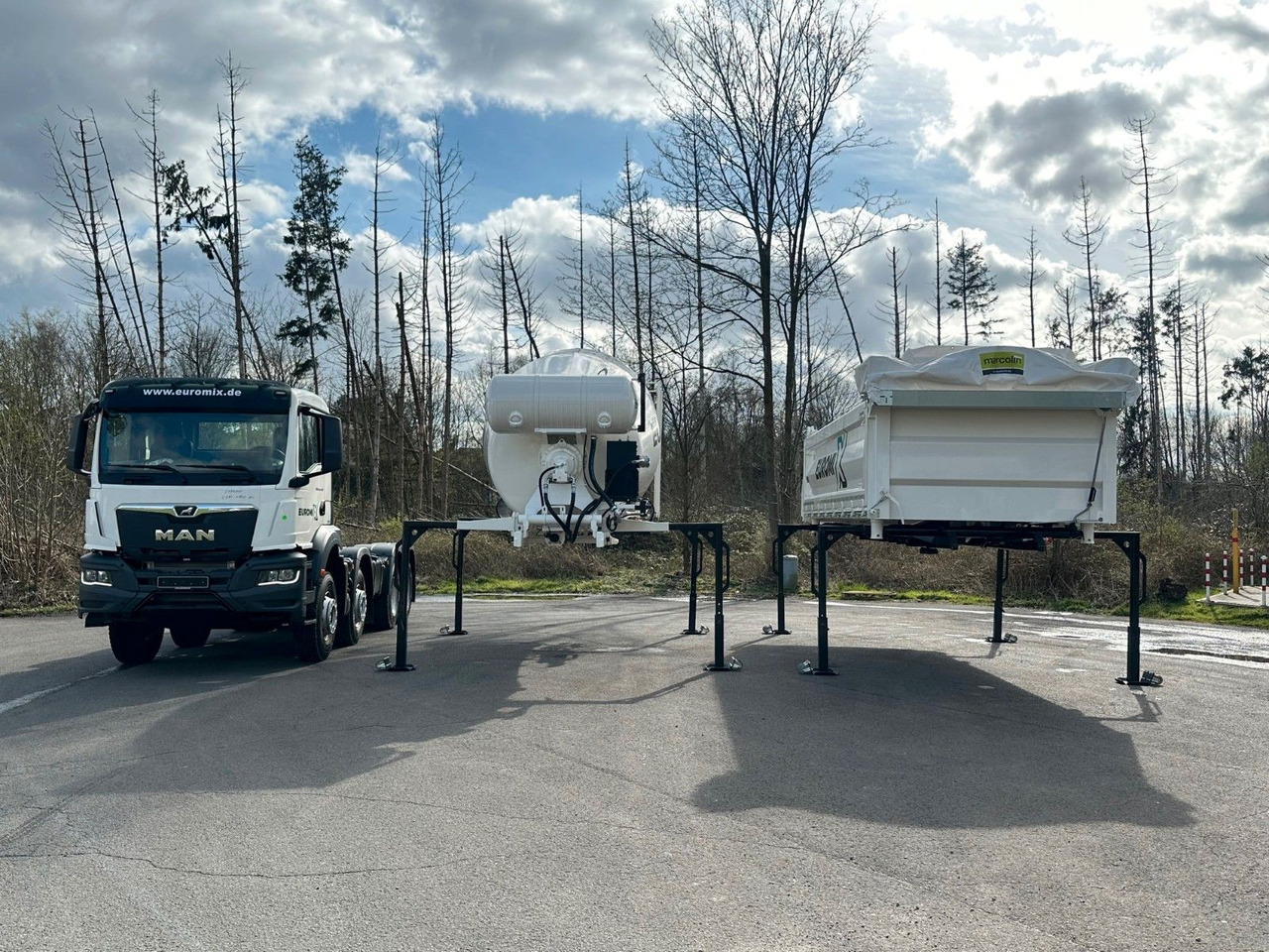 MAN TGS 41.440 8x4 WECHSELSYSTEM KIPPER+MISCHER - Autobetoniere: foto 1 MAN TGS 41.440 8x4 WECHSELSYSTEM KIPPER+MISCHER - Autobetoniere: foto 1
