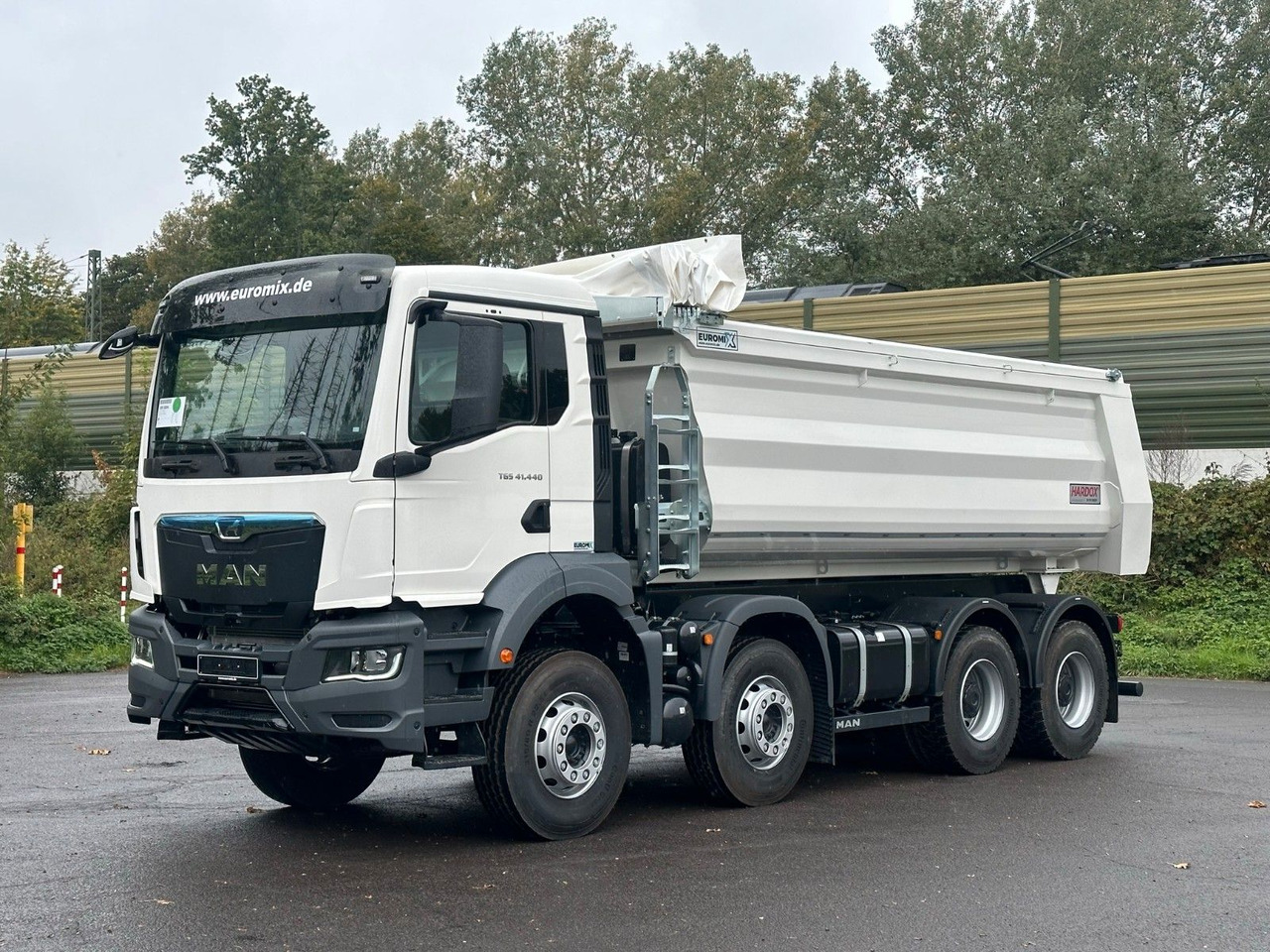MAN TGS 41.440 BB 8X4 Euromix Mulden Kipper HARDOX - Kamion vetëshkarkues: foto 2 MAN TGS 41.440 BB 8X4 Euromix Mulden Kipper HARDOX - Kamion vetëshkarkues: foto 2
