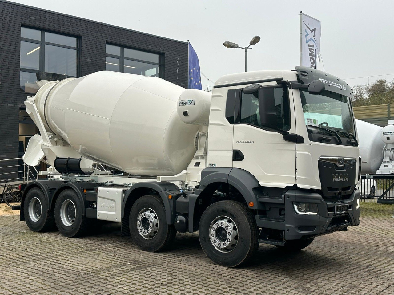 MAN TGS 41.480 8x4 WECHSELSYSTEM KIPPER+MISCHER - Kamion vetëshkarkues: foto 5 MAN TGS 41.480 8x4 WECHSELSYSTEM KIPPER+MISCHER - Kamion vetëshkarkues: foto 5