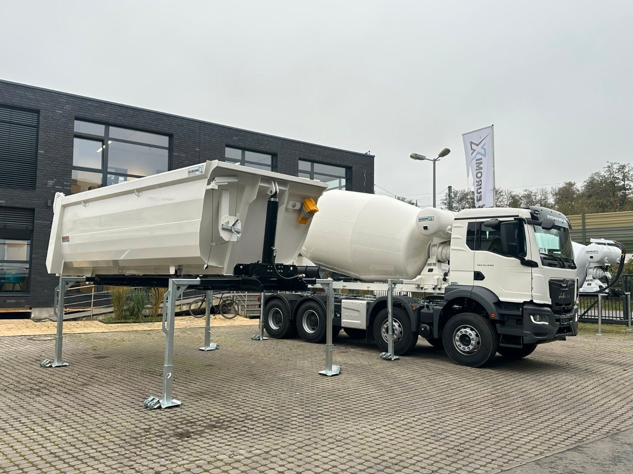 MAN TGS 41.480 8x4 WECHSELSYSTEM KIPPER+MISCHER - Autobetoniere: foto 3 MAN TGS 41.480 8x4 WECHSELSYSTEM KIPPER+MISCHER - Autobetoniere: foto 3