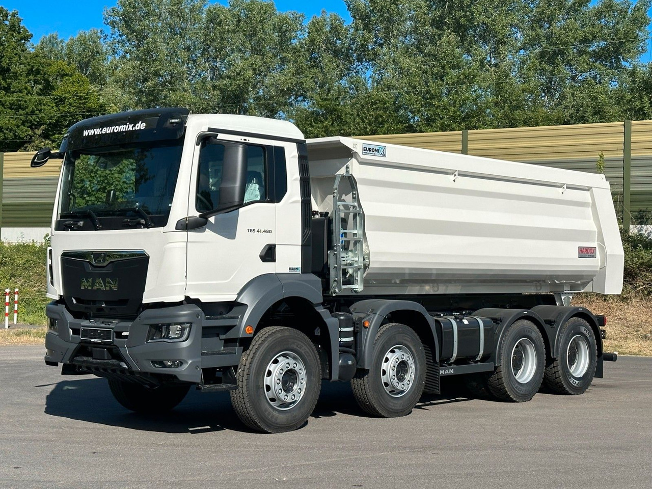 MAN TGS 41.480 BB 8X4 Euromix Mulden Kipper HARDOX - Kamion vetëshkarkues: foto 3 MAN TGS 41.480 BB 8X4 Euromix Mulden Kipper HARDOX - Kamion vetëshkarkues: foto 3