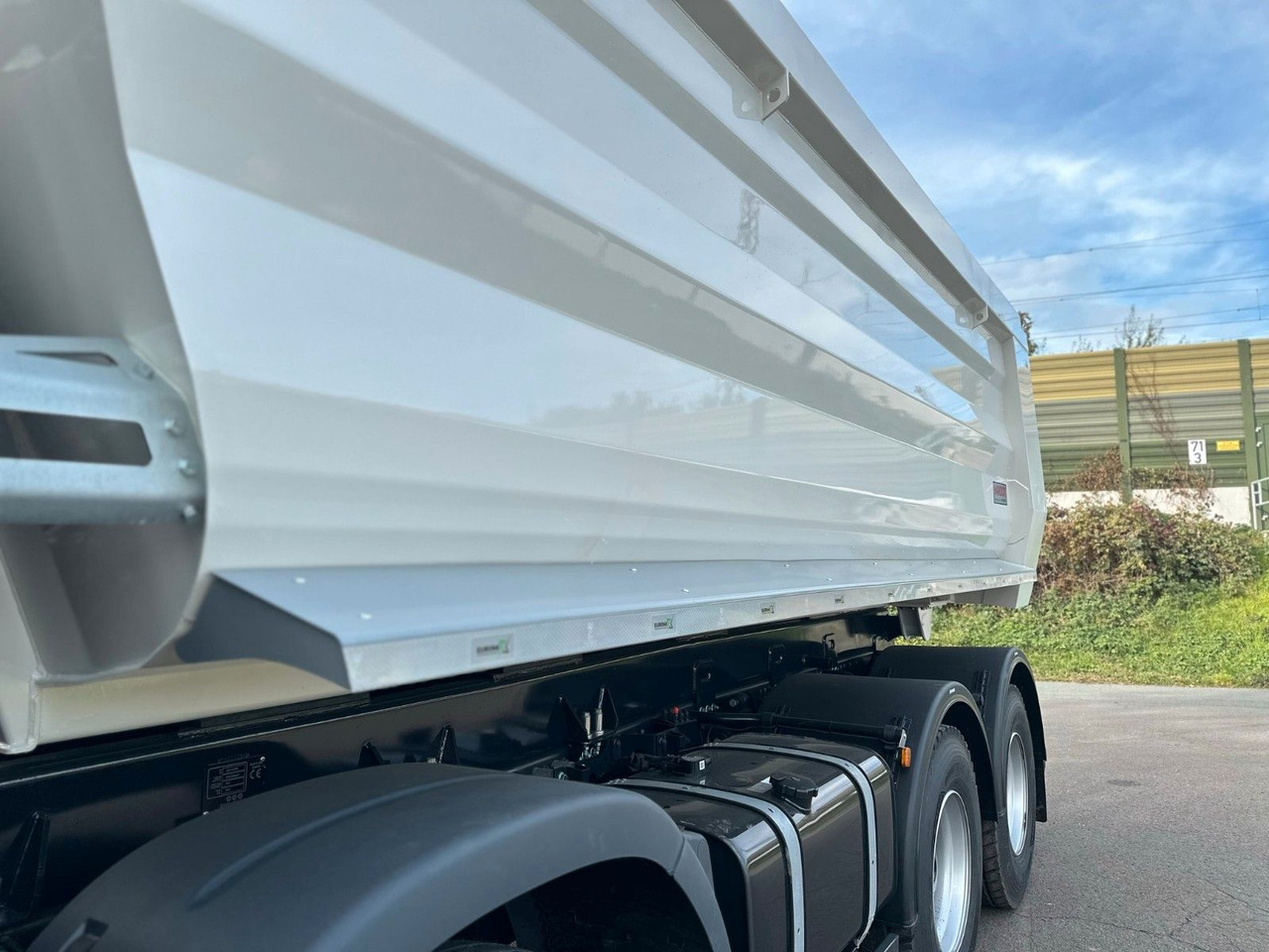 Lizingu i  MAN TGS 41.520 BB 8X4 Euromix Retarder MAN TGS 41.520 BB 8X4 Euromix Retarder: foto 16