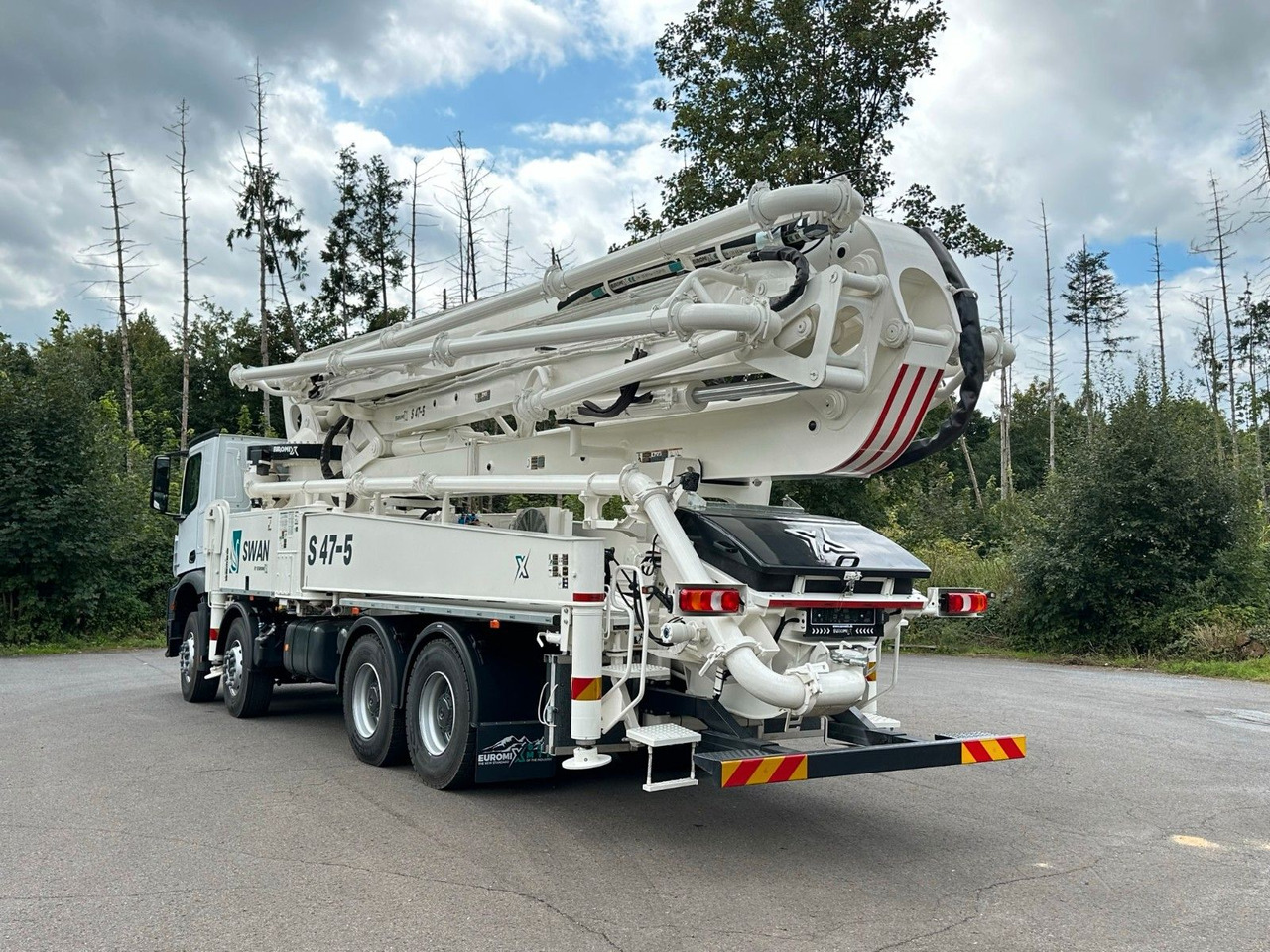 Mercedes-Benz Arocs 5 4142 8x4 SWAN TSP 47-5 160RZ ( 47m ) - Pompë betoni: foto 5 Mercedes-Benz Arocs 5 4142 8x4 SWAN TSP 47-5 160RZ ( 47m ) - Pompë betoni: foto 5