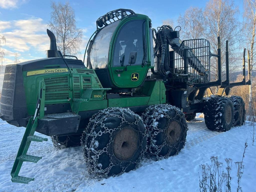 John Deere 1110G - Transportues pyjor: foto 1 John Deere 1110G - Transportues pyjor: foto 1