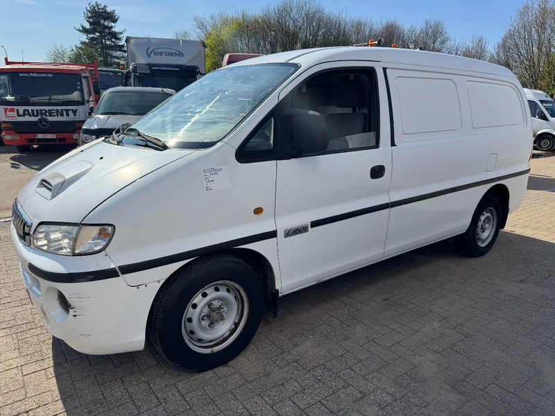 Hyundai H200 - Furgon: foto 1 Hyundai H200 - Furgon: foto 1