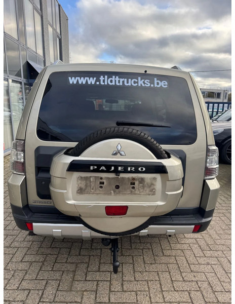 Mitsubishi Pajero **3200TD-AUTOMAAT-AC-TOPSHAPE-LICHTE VRACHT** - Kamioncine: foto 5 Mitsubishi Pajero **3200TD-AUTOMAAT-AC-TOPSHAPE-LICHTE VRACHT** - Kamioncine: foto 5