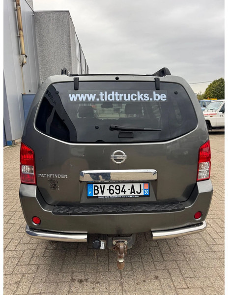 Nissan Pathfinder **AIRCO-EURO 3-7 SEATS** - Veturë: foto 5 Nissan Pathfinder **AIRCO-EURO 3-7 SEATS** - Veturë: foto 5