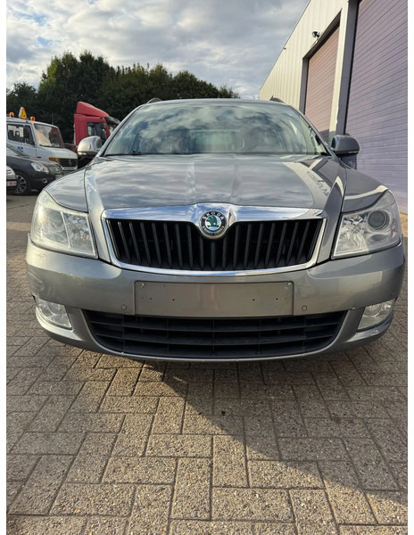 Škoda Octavia **EURO5-BELGIAN CAR** - Veturë: foto 2 Škoda Octavia **EURO5-BELGIAN CAR** - Veturë: foto 2