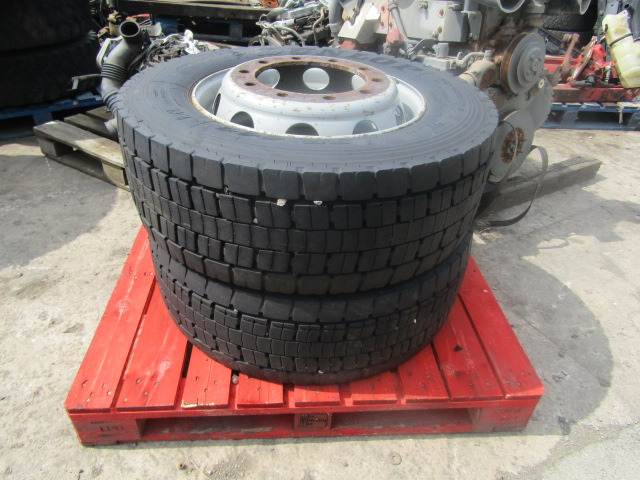 315/70/22.5 DRIVE AND STEER PATTERN WHEEL AND TYRE - Gomë për Kamioni: foto 4 315/70/22.5 DRIVE AND STEER PATTERN WHEEL AND TYRE - Gomë për Kamioni: foto 4