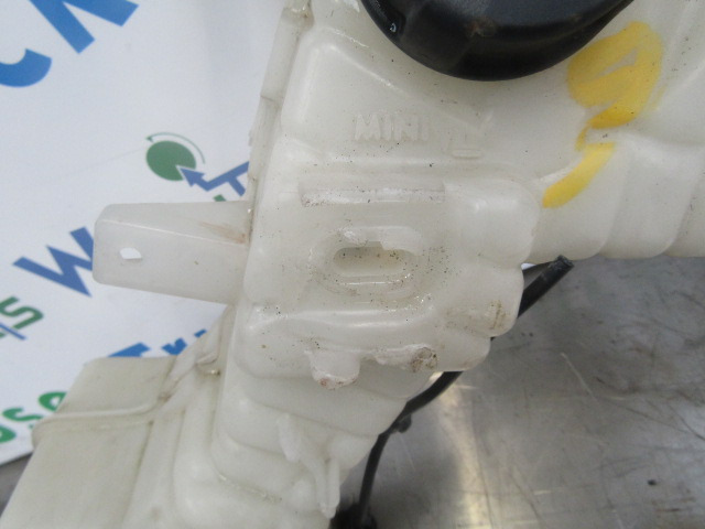 DAF LF 220 EURO 6 HEADERTANK - Motori dhe pjesë këmbimi për Kamioni: foto 2 DAF LF 220 EURO 6 HEADERTANK - Motori dhe pjesë këmbimi për Kamioni: foto 2