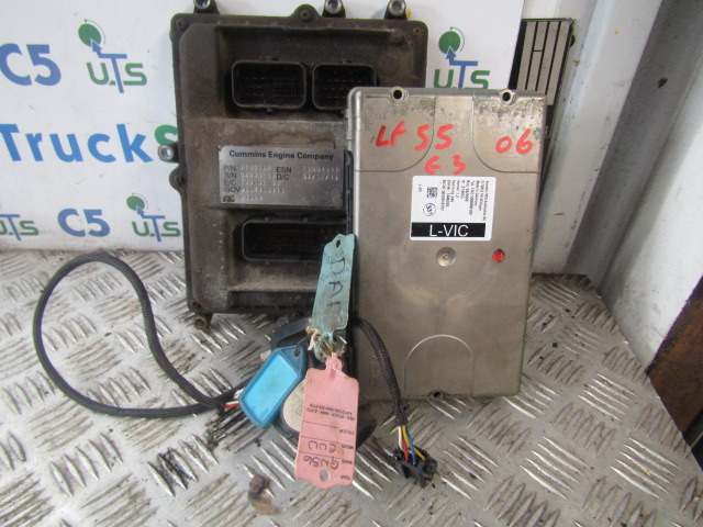 DAF LF 55 220 EURO 3 ENGINE ECU KIT P/NO 1898112 - ECU për Kamioni: foto 2 DAF LF 55 220 EURO 3 ENGINE ECU KIT P/NO 1898112 - ECU për Kamioni: foto 2