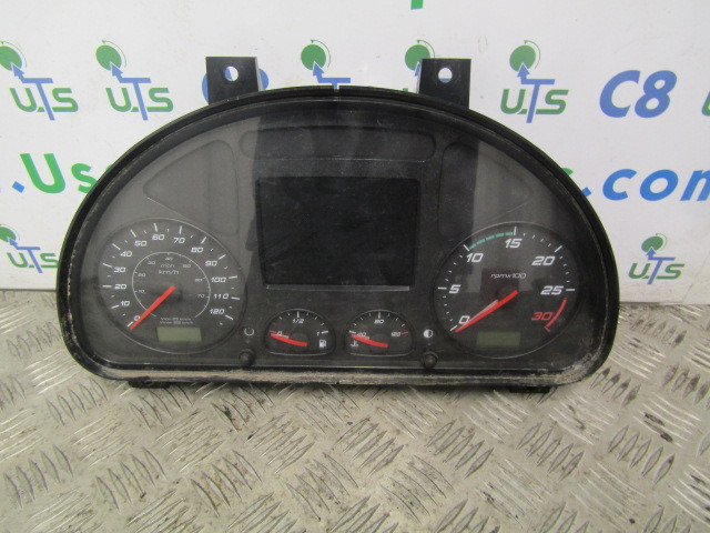 IVECO STRALIS CLOCK CLUSTER P/NO 5801454399 - Kabina dhe interier për Kamioni: foto 1 IVECO STRALIS CLOCK CLUSTER P/NO 5801454399 - Kabina dhe interier për Kamioni: foto 1