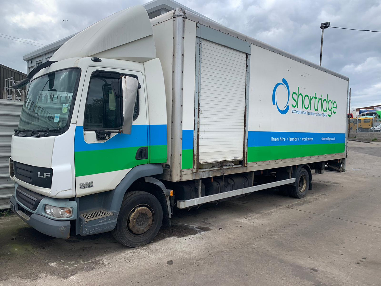 DAF LF 45 160 2011 BREAKING - Kamioni: foto 1 DAF LF 45 160 2011 BREAKING - Kamioni: foto 1