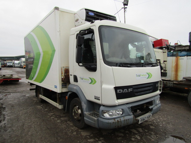 DAF LF 45 160 REFRIDGERATED TRUCK 2012 FOR BREAKING (CARRIER FRIDGE UNIT) - Kamioni: foto 1 DAF LF 45 160 REFRIDGERATED TRUCK 2012 FOR BREAKING (CARRIER FRIDGE UNIT) - Kamioni: foto 1