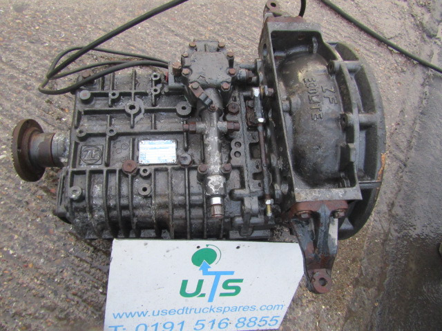 MAN LE 220 6 SPEED ZF GEARBOX 65 850 - Kutia e marsheve për Kamioni: foto 2 MAN LE 220 6 SPEED ZF GEARBOX 65 850 - Kutia e marsheve për Kamioni: foto 2