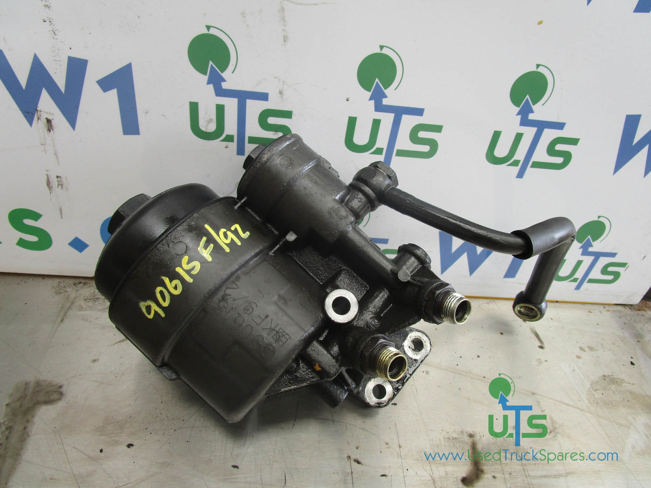 MERCEDES 1323/1823/2528 FUEL FILTER HOUSING P/NO 90615F/92 - Motori dhe pjesë këmbimi për Kamioni: foto 1 MERCEDES 1323/1823/2528 FUEL FILTER HOUSING P/NO 90615F/92 - Motori dhe pjesë këmbimi për Kamioni: foto 1