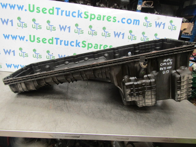 MERCEDES ACTROS MP4 OM471-6 ENGINE OIL SUMP P/NO A4710106113 - Motori dhe pjesë këmbimi për Kamioni: foto 1 MERCEDES ACTROS MP4 OM471-6 ENGINE OIL SUMP P/NO A4710106113 - Motori dhe pjesë këmbimi për Kamioni: foto 1