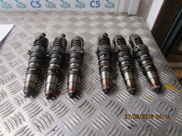 SCANIA 124 420 DC1203 INJECTORS (6) 4076912 - Sistemi i karburantit për Kamioni: foto 1 SCANIA 124 420 DC1203 INJECTORS (6) 4076912 - Sistemi i karburantit për Kamioni: foto 1