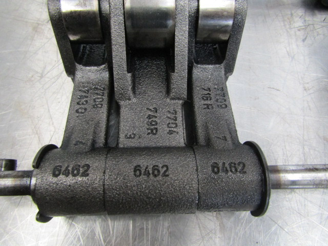 SCANIA 144/164 V8 ROCKERSHAFT P/NO 6462/77097430 - Motori dhe pjesë këmbimi për Kamioni: foto 1 SCANIA 144/164 V8 ROCKERSHAFT P/NO 6462/77097430 - Motori dhe pjesë këmbimi për Kamioni: foto 1