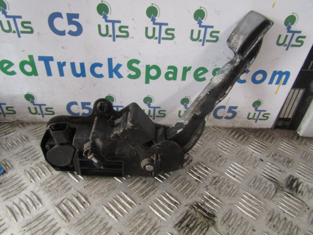 VOLVO FE THROTTLE PEDAL CONTROL UNIT P/NO 7421059642 - ECU për Kamioni: foto 2 VOLVO FE THROTTLE PEDAL CONTROL UNIT P/NO 7421059642 - ECU për Kamioni: foto 2