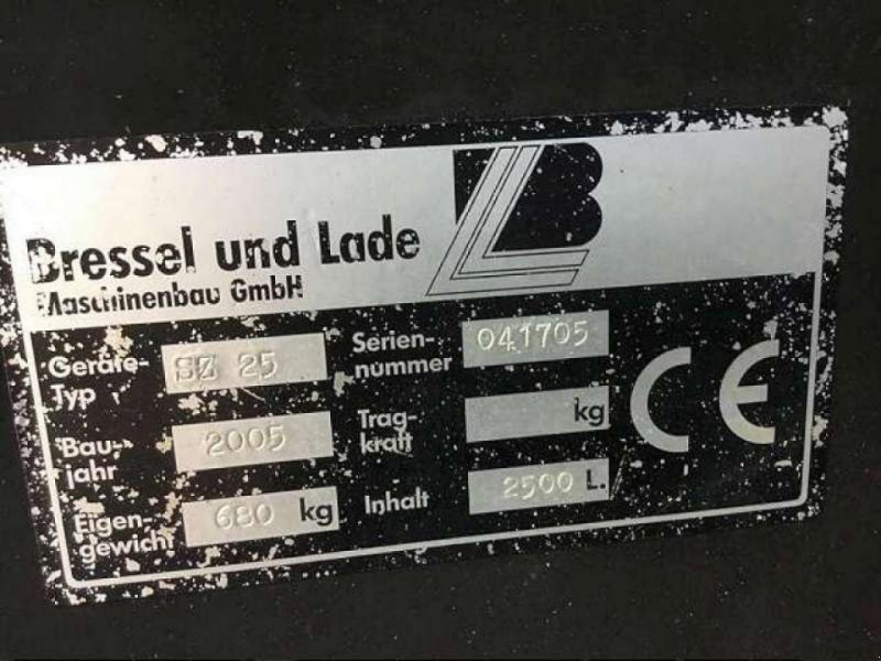 Bressel SZ 25 - Ngarkues ballor për traktor: foto 2 Bressel SZ 25 - Ngarkues ballor për traktor: foto 2