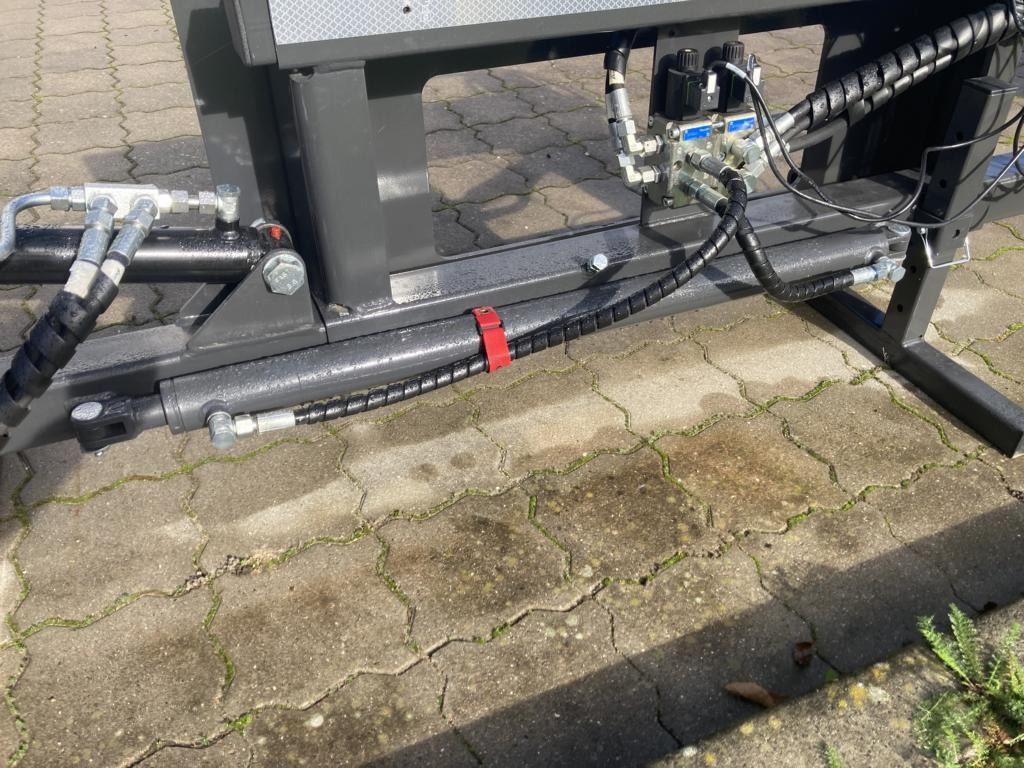 Fliegl ASTSCHERE 1450 - Trince/ Grirese degesh dhe bari: foto 2 Fliegl ASTSCHERE 1450 - Trince/ Grirese degesh dhe bari: foto 2