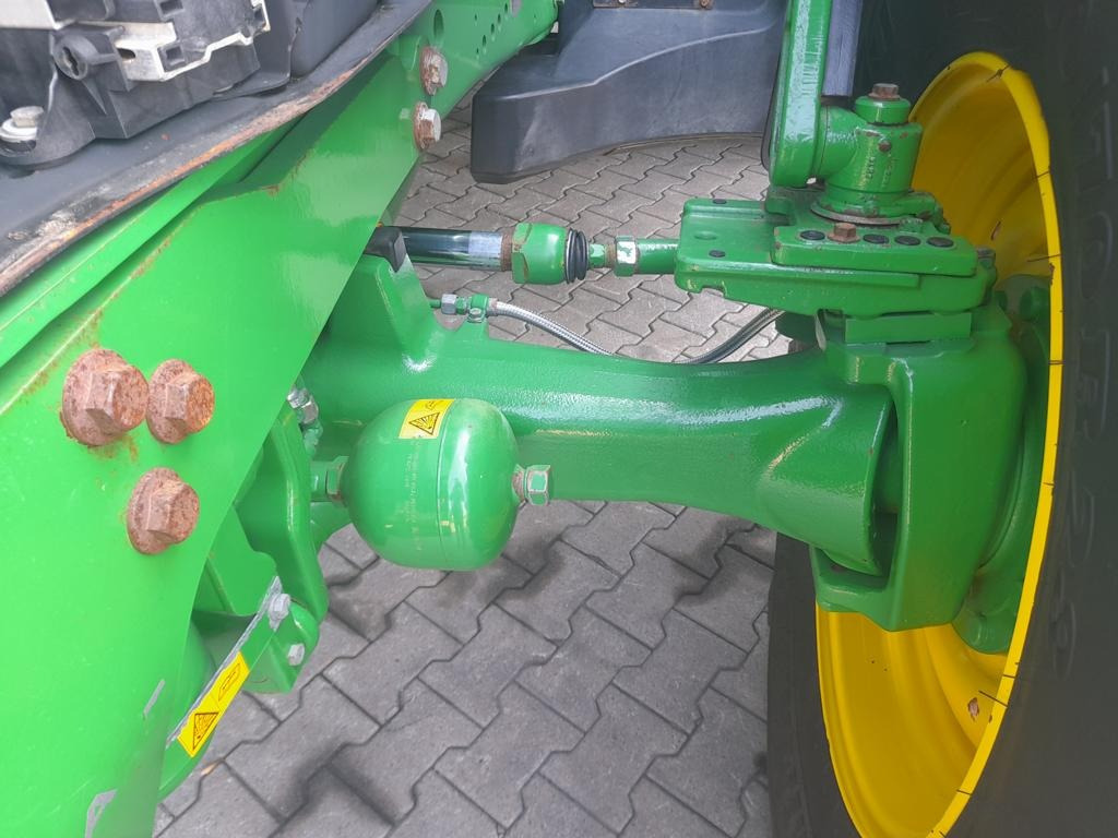 John Deere 6215R - Traktor: foto 2 John Deere 6215R - Traktor: foto 2