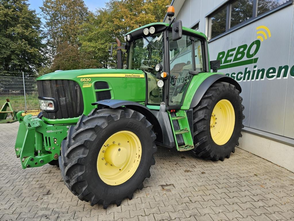 John Deere 6630 Premium - Traktor: foto 1 John Deere 6630 Premium - Traktor: foto 1