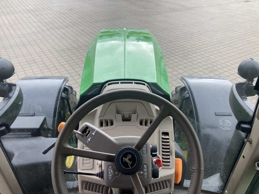 John Deere 6M240 - Traktor: foto 2 John Deere 6M240 - Traktor: foto 2
