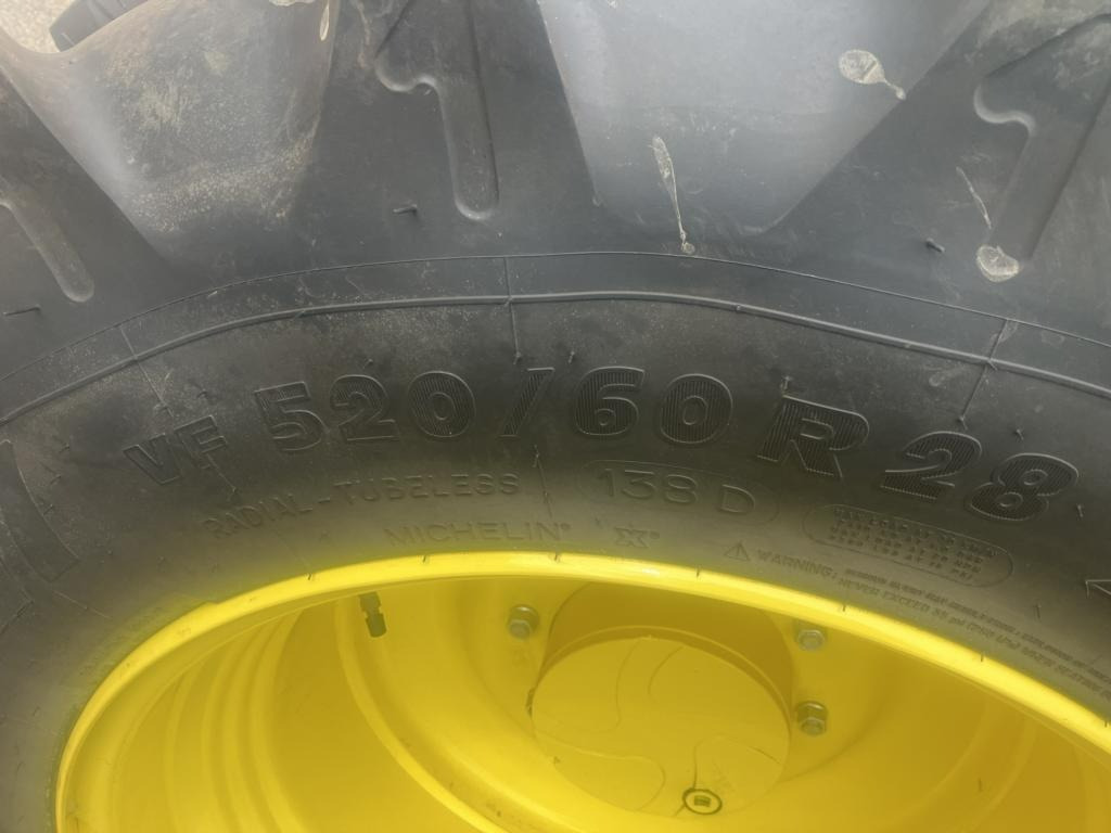 John Deere 6R150 - Traktor: foto 4 John Deere 6R150 - Traktor: foto 4