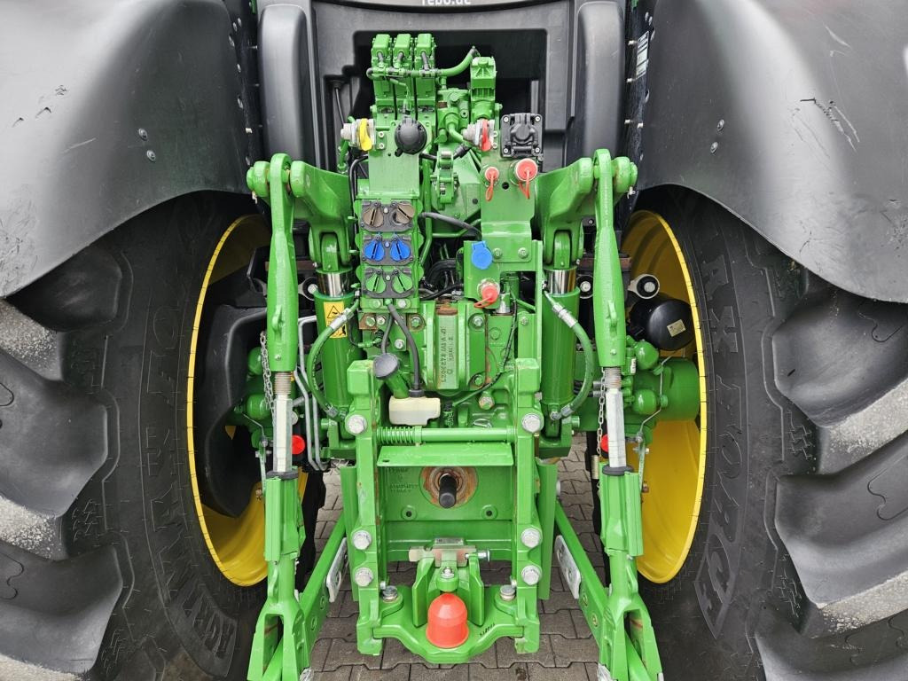 Traktor John Deere 6R185: foto 22