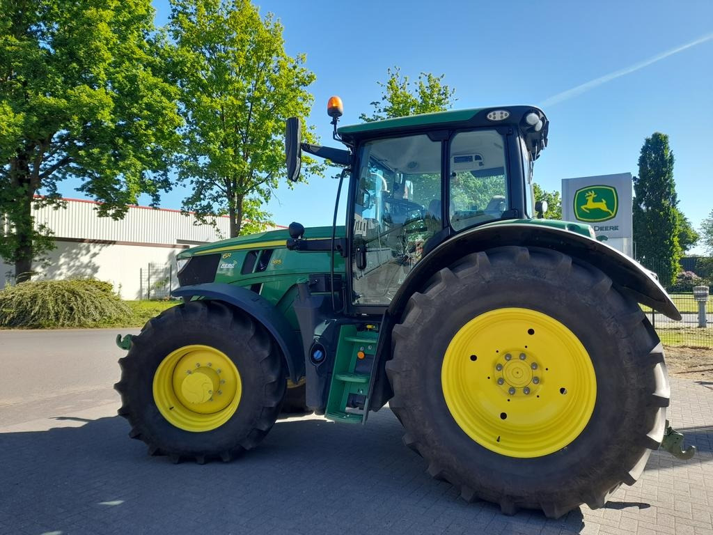 John Deere 6R185 - Traktor: foto 1 John Deere 6R185 - Traktor: foto 1