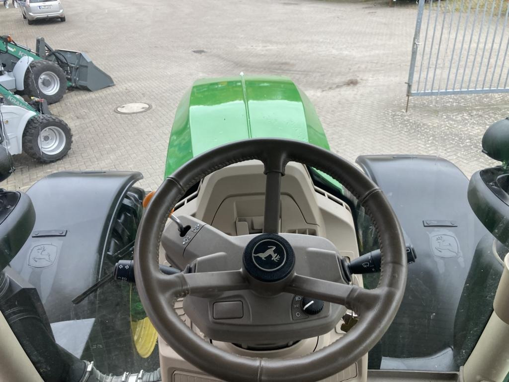 John Deere 6R250 - Traktor: foto 5 John Deere 6R250 - Traktor: foto 5