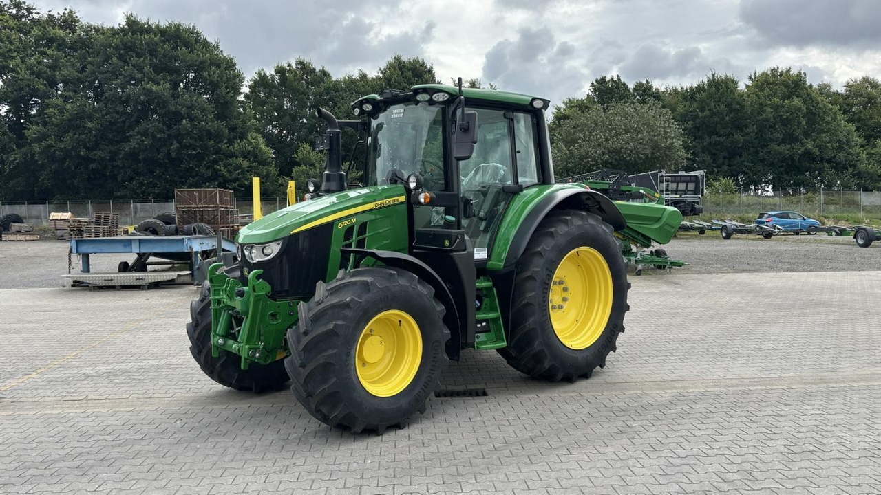 John Deere TRAKTOR 6120M MIT KABINE - Traktor: foto 1 John Deere TRAKTOR 6120M MIT KABINE - Traktor: foto 1