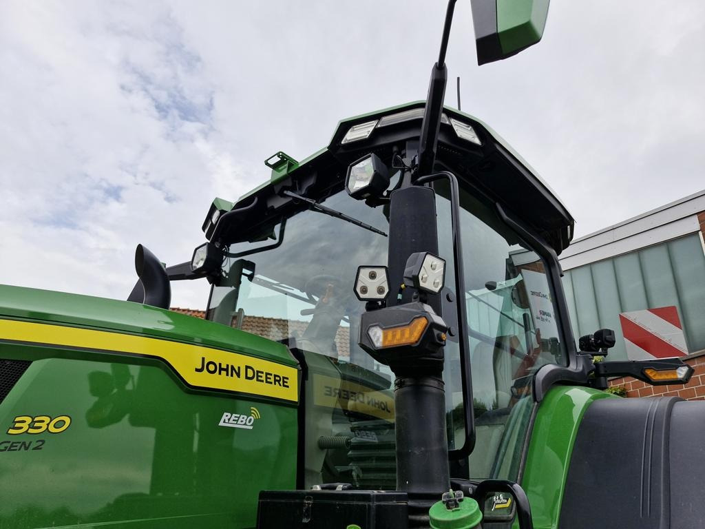 John Deere TRAKTOR 7R330 - Traktor: foto 4 John Deere TRAKTOR 7R330 - Traktor: foto 4