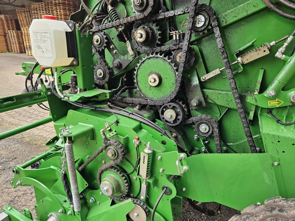 John Deere V461M - PAKET FÜR RUNDBALLENPR - Mbështjellëse dengjesh: foto 4 John Deere V461M - PAKET FÜR RUNDBALLENPR - Mbështjellëse dengjesh: foto 4