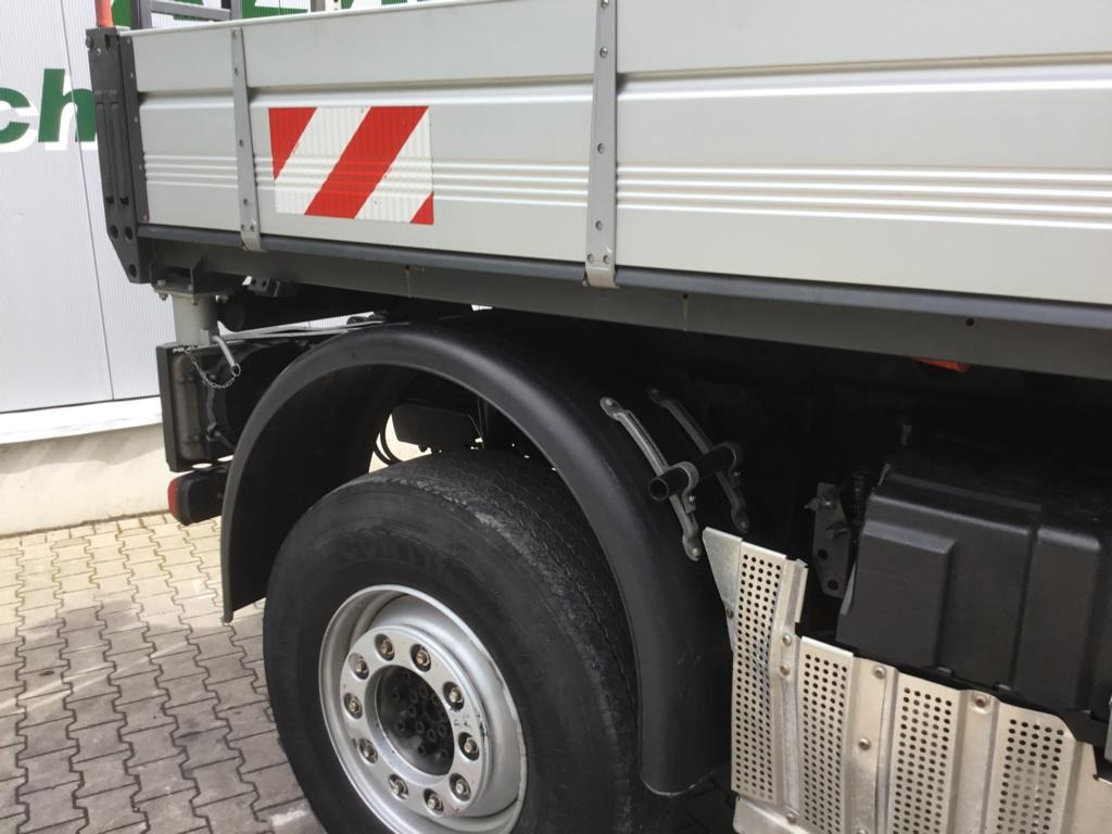 Mercedes-Benz UNIMOG U 527 - Mjet bujqësor/ Special: foto 5 Mercedes-Benz UNIMOG U 527 - Mjet bujqësor/ Special: foto 5