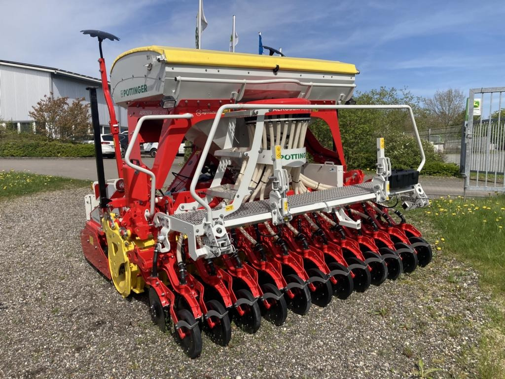 Pöttinger AEROSEM 3002 A - Mbjellëse në radhë: foto 1 Pöttinger AEROSEM 3002 A - Mbjellëse në radhë: foto 1