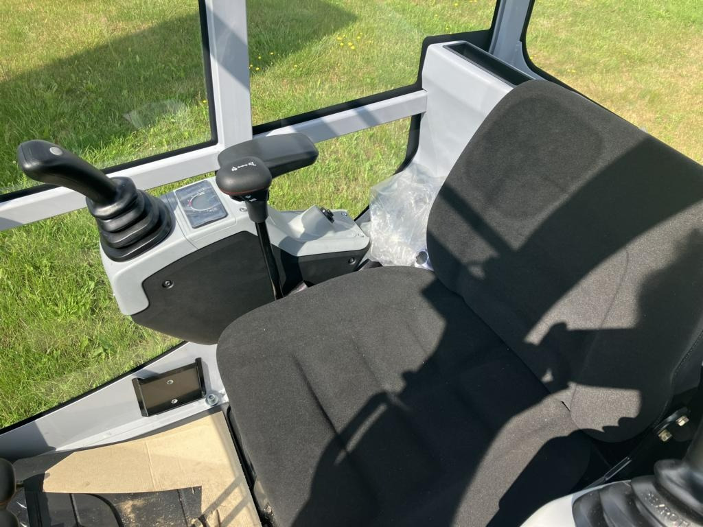 Miniekskavator i ri Wacker ET 16: foto 7