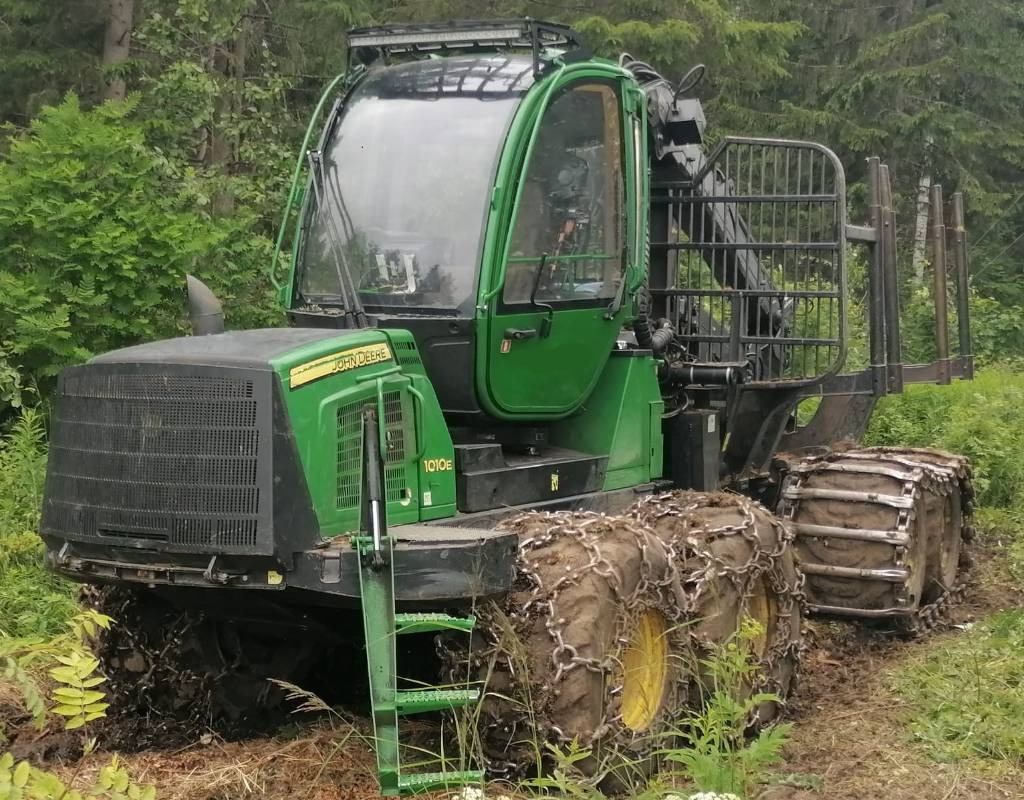 John Deere 1010 E - Transportues pyjor: foto 1 John Deere 1010 E - Transportues pyjor: foto 1