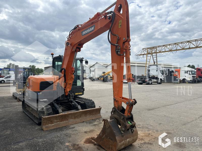 Doosan DX85R-3 - Miniekskavator: foto 4 Doosan DX85R-3 - Miniekskavator: foto 4