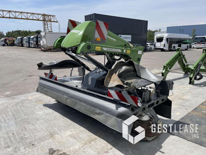 Fendt SLICER 310 FQ - Korrëse bari: foto 3 Fendt SLICER 310 FQ - Korrëse bari: foto 3