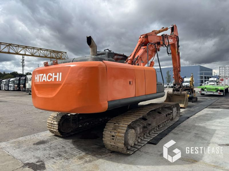 Hitachi ZX250LCN-5B - Ekskavator me zinxhirë: foto 3 Hitachi ZX250LCN-5B - Ekskavator me zinxhirë: foto 3