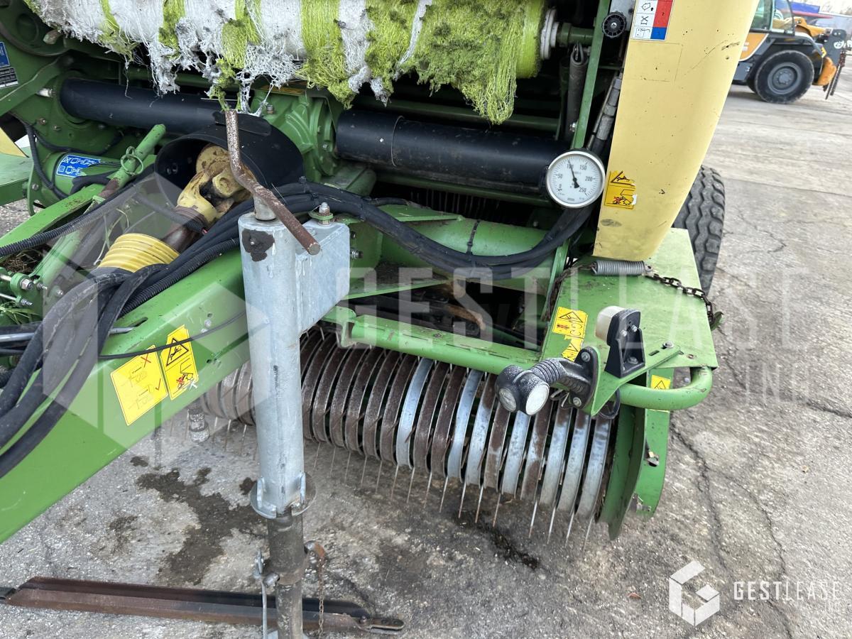 Dengmbledhëse e rrumbullakët Krone COMPRIMA V 150 XC: foto 18 Dengmbledhëse e rrumbullakët Krone COMPRIMA V 150 XC: foto 18